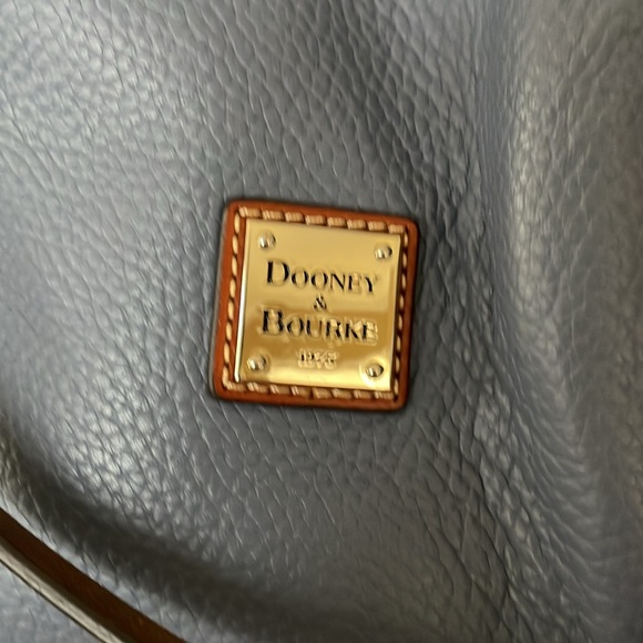 Dooney & Bourke Handbag - Picture 2 of 12